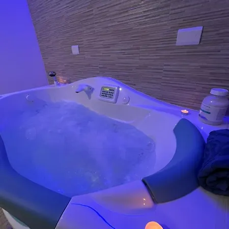 Blue ゲストハウス モーラ・ディ・バーリ