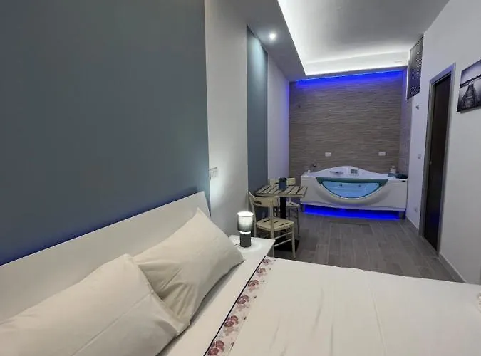 Blue בית הארחה